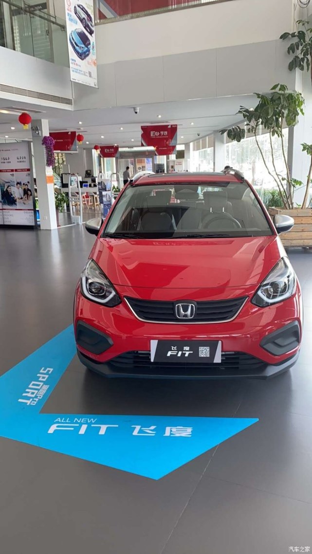 比缤智硬派,全新一代本田飞度潮越max实车进店