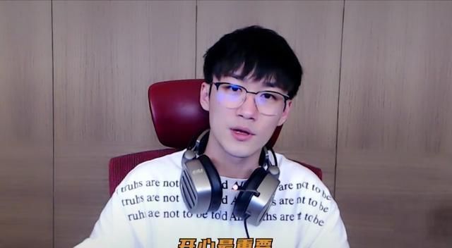和平精英717空投节:不求人c位登上封面,却见不到冷宴华|虎牙|封面