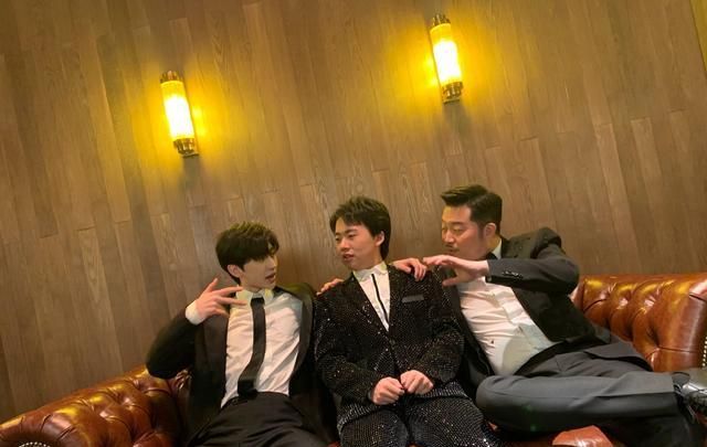 越来越有深度的跑男,不仅押中高考作文题,还变身“卡点狂魔”!休闲区蓝鸢梦想 - Www.slyday.coM 越来越有深度的跑男,不仅押中高考作文题,还变身“卡点狂魔”!休闲区蓝鸢梦想 - Www.slyday.coM