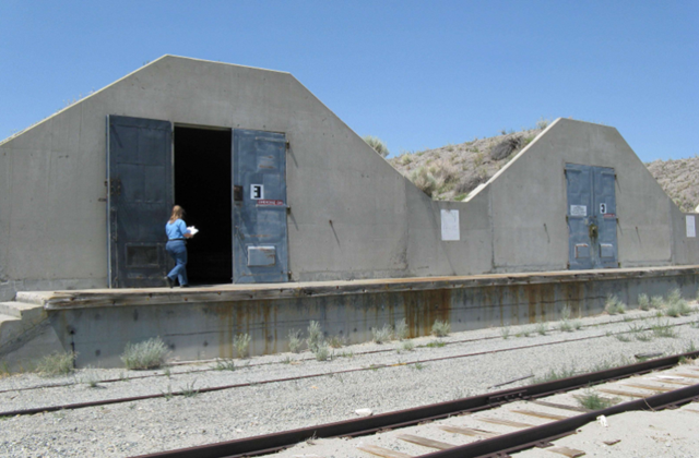 世界最大军火库,占地850平方公里,内有2427个碉堡型仓库