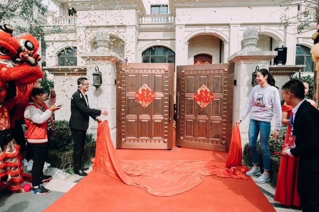 里约夺冠,朱婷获赠5室3厅百万别墅,如今4年过去市值多少?