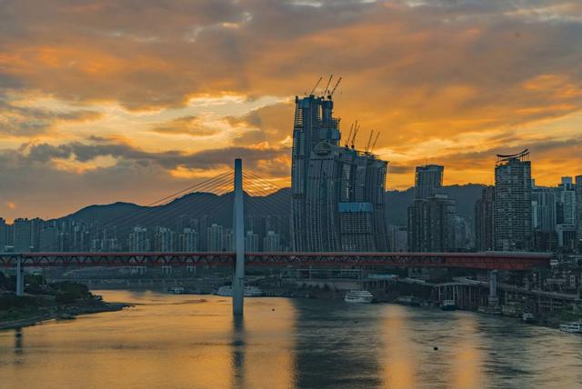 新4大火炉城市,夏天平均高温35℃以上,当地人表示吹空调不香吗