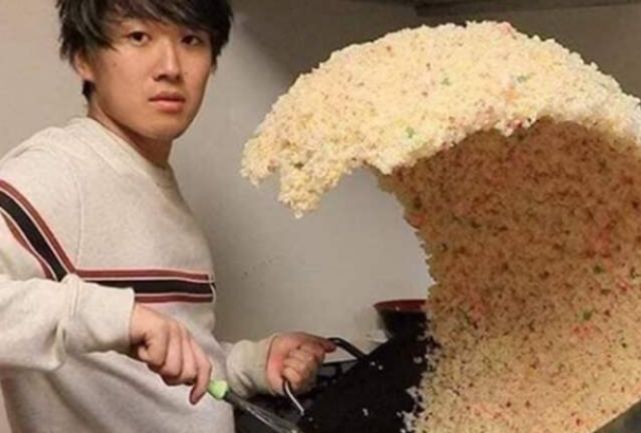 世界最牛炒饭,海啸炒饭爆红网络,网友评论:传说的"食神"再现
