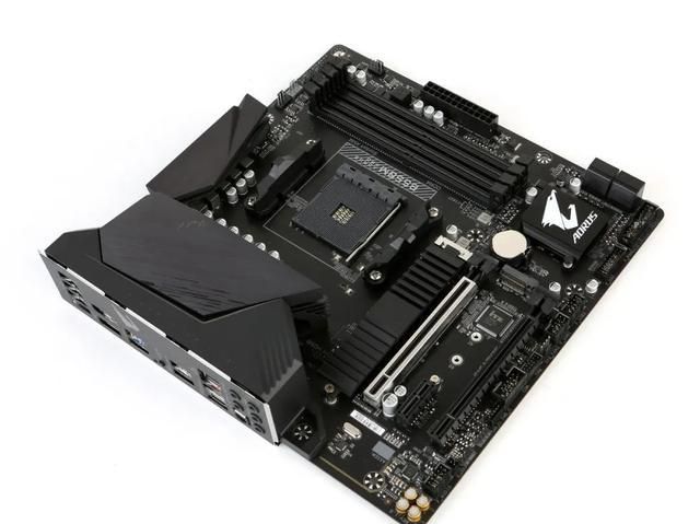 无需x570来看看高性价比b550主板如何突破45ghz