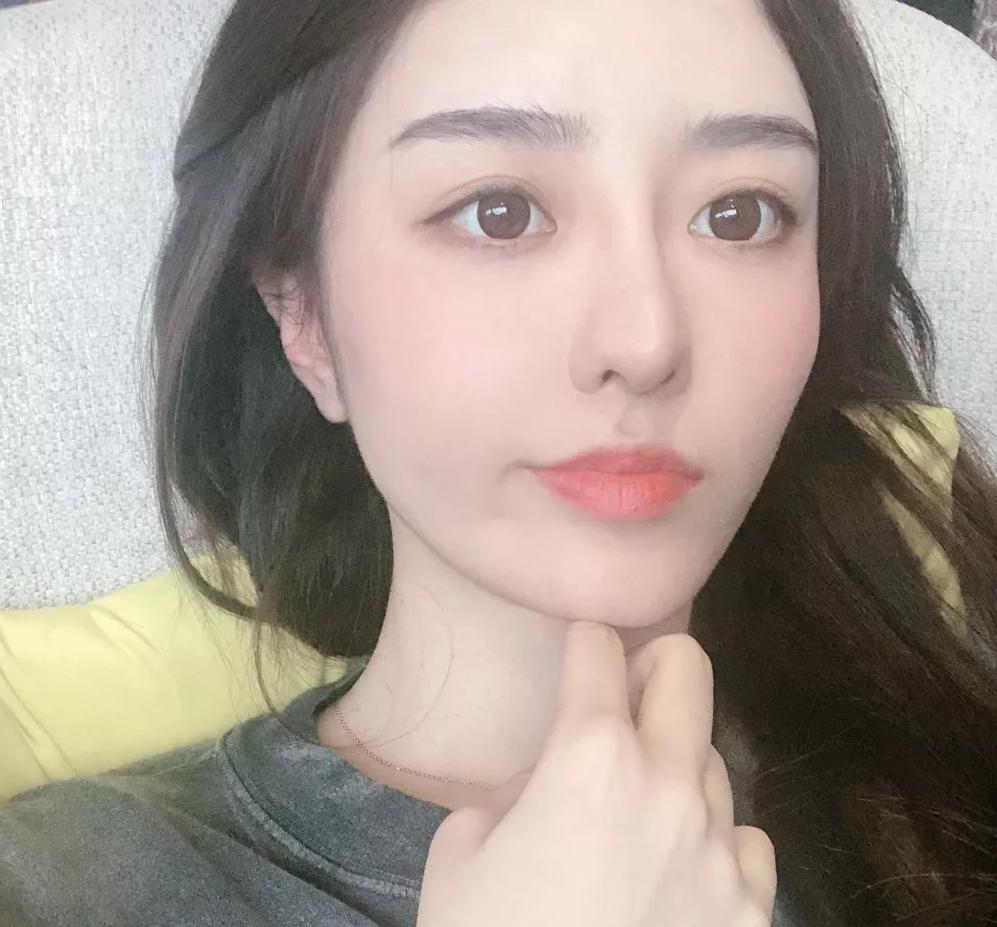 斗鱼最惨女主播?停播反抗欠薪,榜1:你公会倒闭了