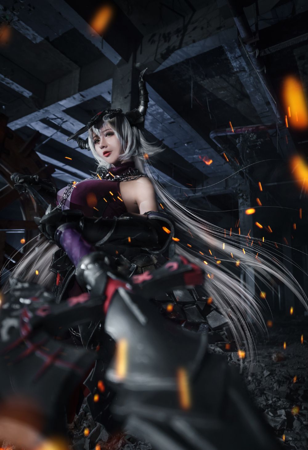 fgo圣女贞德超帅cos,恶魔角大龙尾的黑贞你们见过吗?