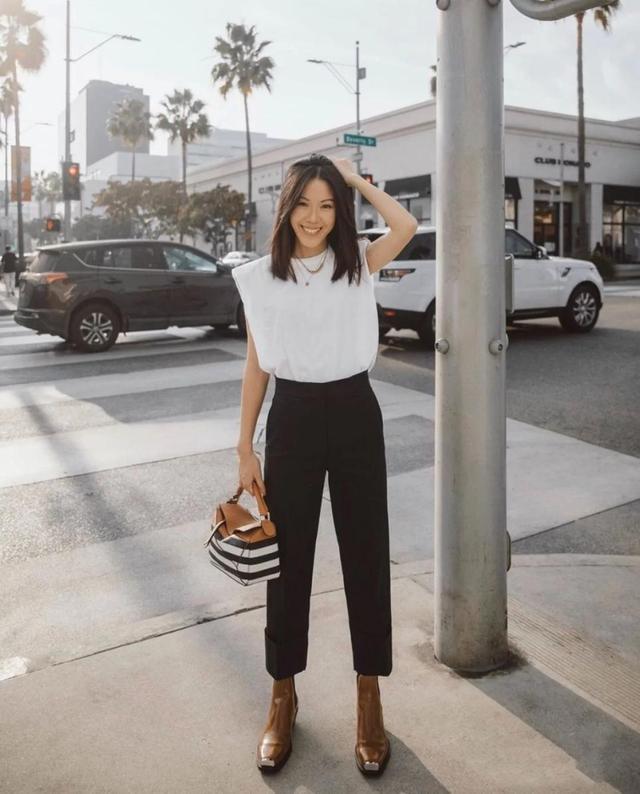 溜肩圆肩体态不好穿衣总是没感觉垫肩t恤拯救你