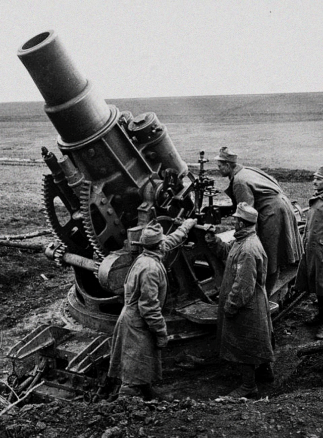 一战奥匈帝国要塞毁灭者:m11式305毫米重炮,二战仍在发威