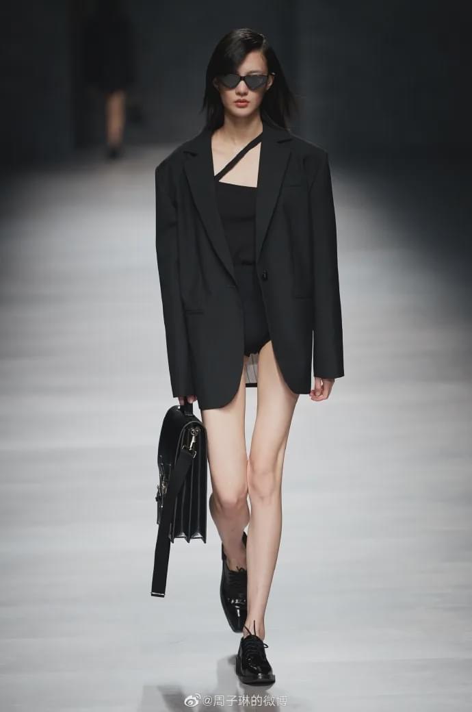 结过婚的卖金瓜人设,真正人间扳手却糊到天际,姬圈天大的笑话!