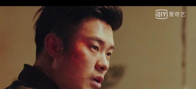 爆炸,第四个主人变成边牧,看着火中的郝运,这时,杨立山急忙把四爷推到