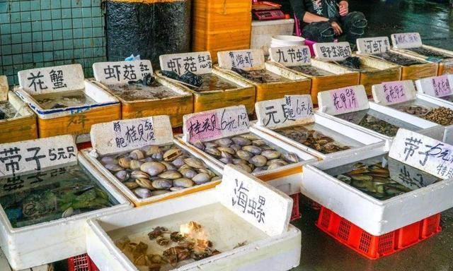 深圳布吉海鲜市场,25日起正式全面关停,为赣深高铁让路