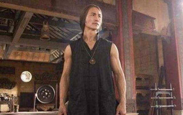 甄子丹都打不过,在香港不红到美国红得发紫|仇云波|甄子丹|影视作品