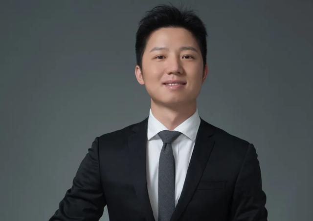 潮鞋平台二番战:老赢家与野蛮人,谁能笑到最后?