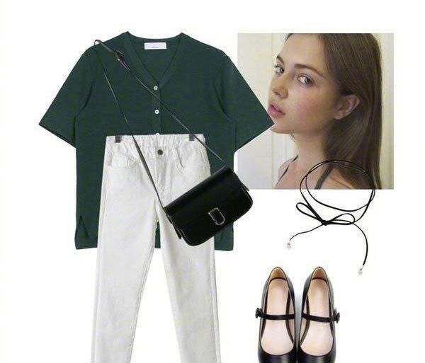 浅色有哪些颜色的衣服好看呢（浅色有哪些颜色的衣服好看）