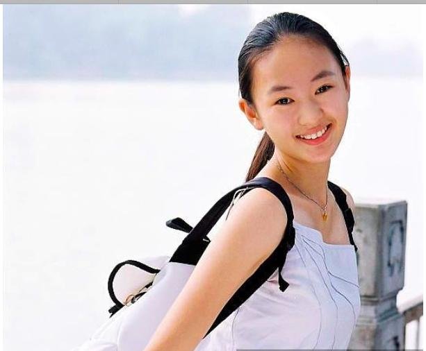 章子怡和童谣,总是有人把童瑶错认成了章子怡.