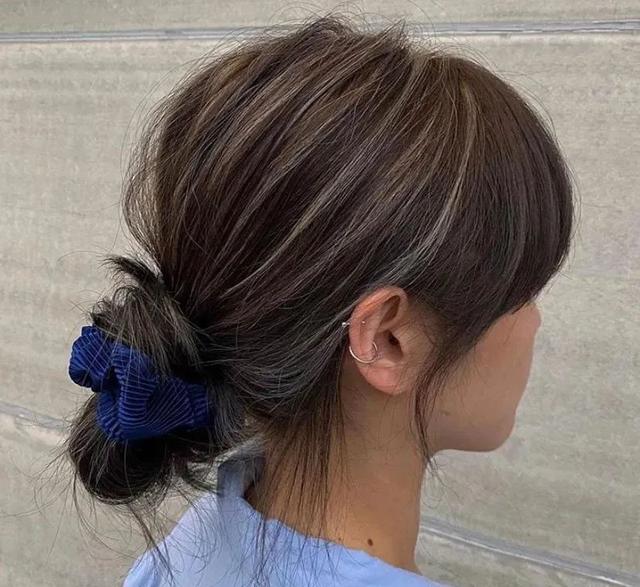 夏季温柔系气质低丸子头