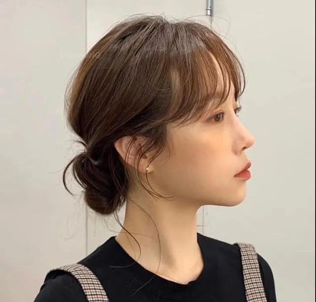 夏季温柔系气质低丸子头