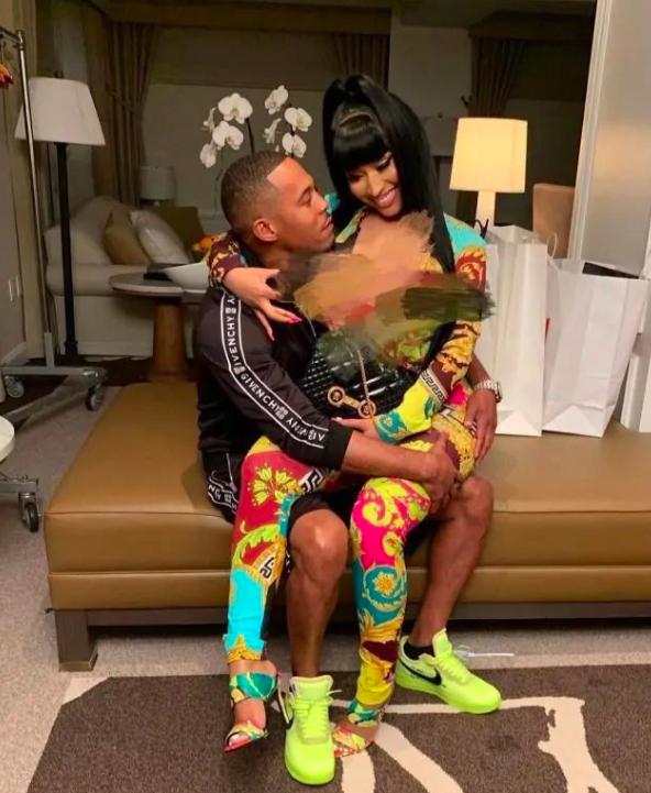 37岁美国歌手麻辣鸡官宣怀孕男友已是5个孩子的父亲