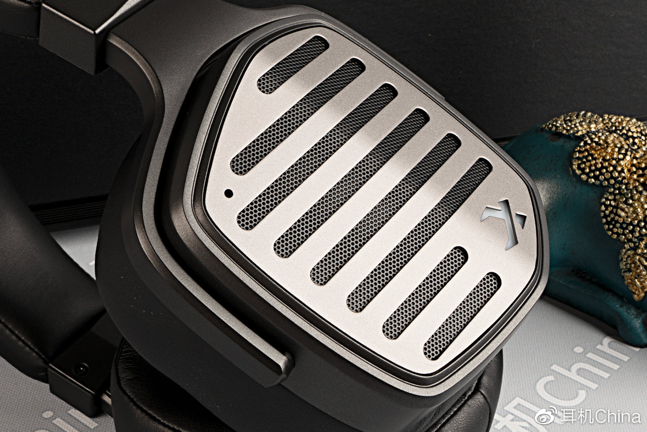 西伯利亚t20 全力进攻听声辩位的电竞游戏耳机!