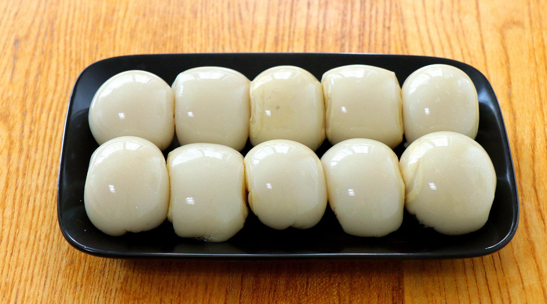 莲子糯米糕:外面卖10块钱一斤,学会自己在家做,软糯又香甜!