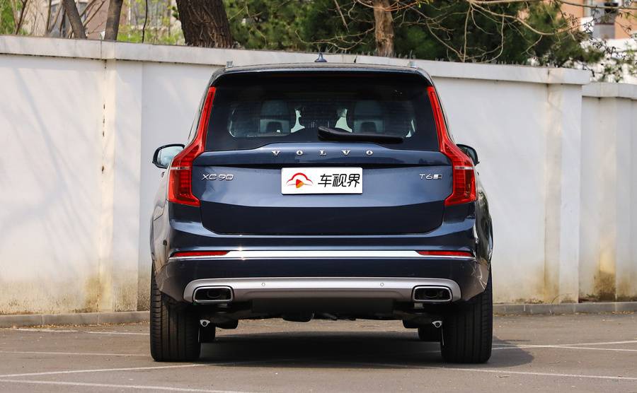 不买BBA，豪华中大型SUV怎么选？这两款性价比高，成功男人必备