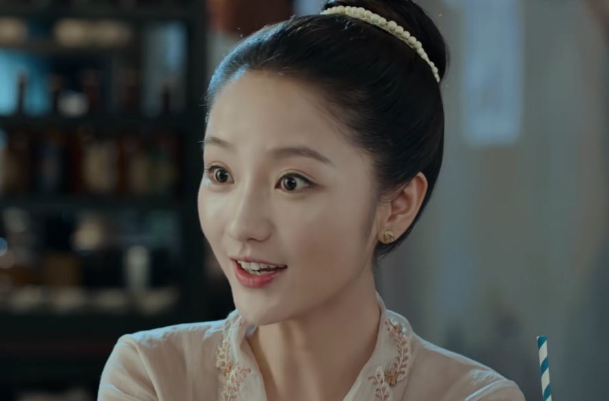 由肖燕,寇家瑞等人主演的电视剧《小娘惹》近期正在热播当中,作为一部