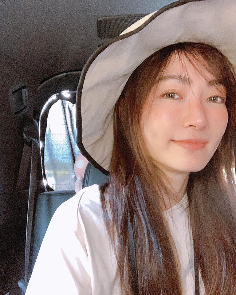 谢金燕卸浓妆!疑素颜模样曝光,网友狂赞18岁!