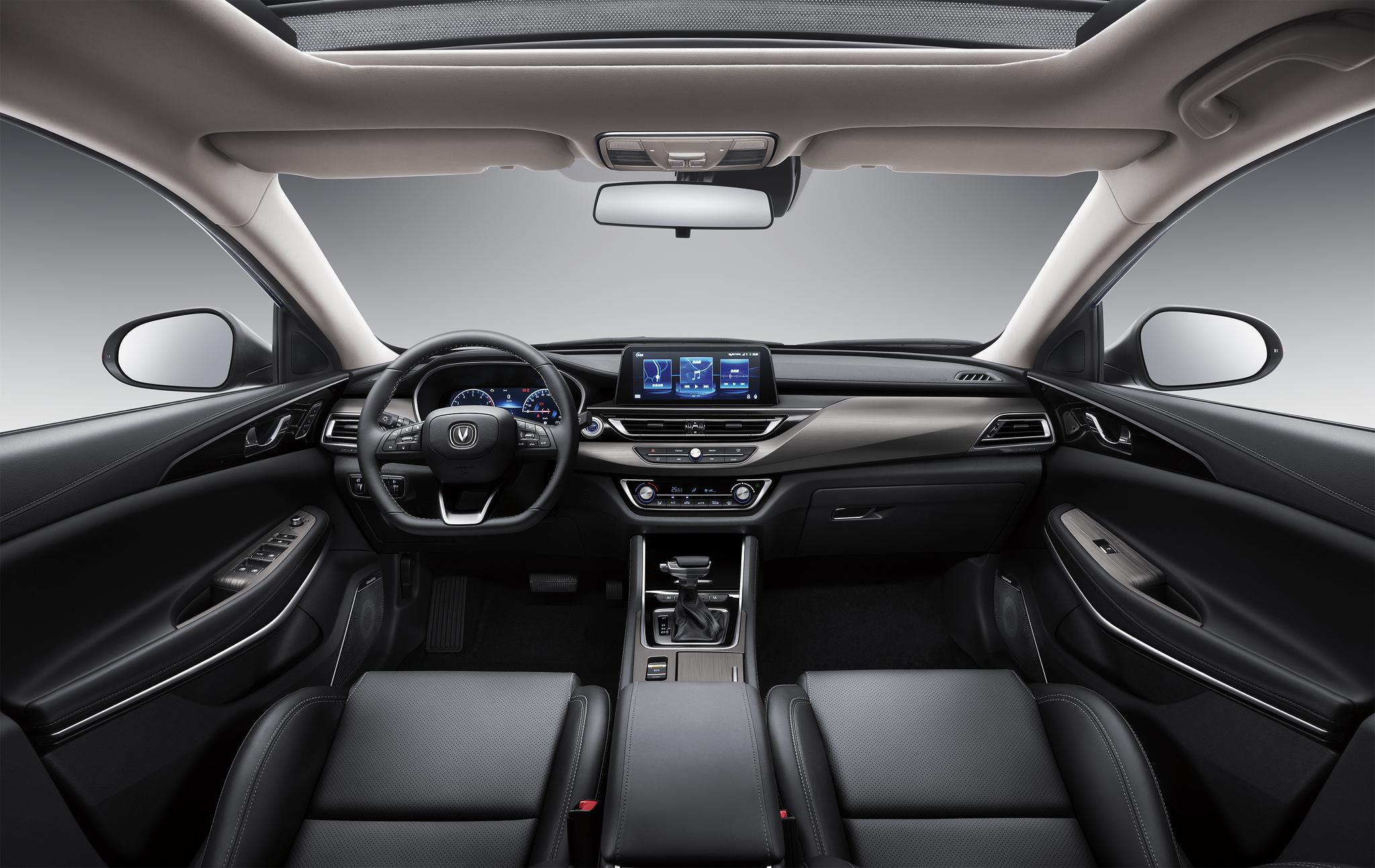 不止是提升颜值这么简单 全新长安锐程cc蓝鲸版预售9.79万元起