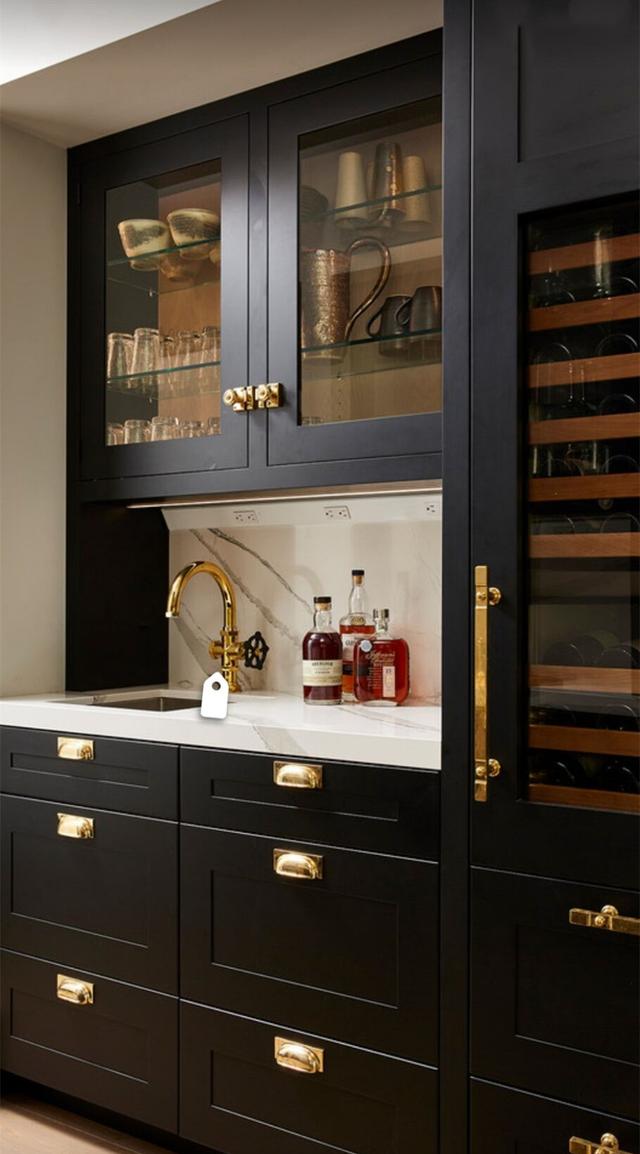 有了这个水槽,饭前饭后洗手也方便多了,上桌之前不同特意到卫生间去