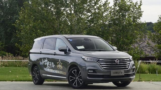 哪个mpv实用?看看汉腾v7,他的长度超过4.8米-新浪汽车