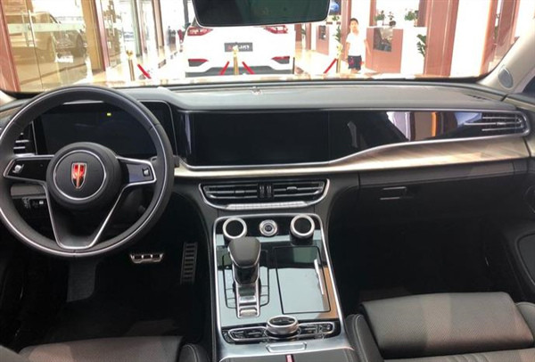 看了红旗H9的配置图，就四个字，“五味杂陈”