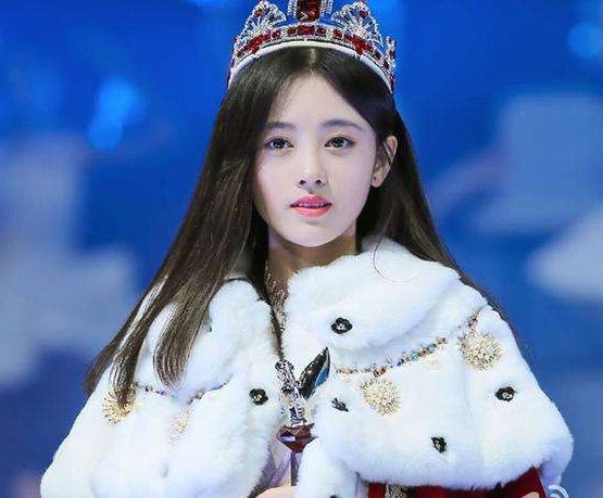"4千年第一美女"鞠婧祎被疑整容,14岁旧照曝光后,整容与否一
