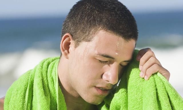 汗是三伏天的"保养品",出一身健康汗,7个"好处"来报到