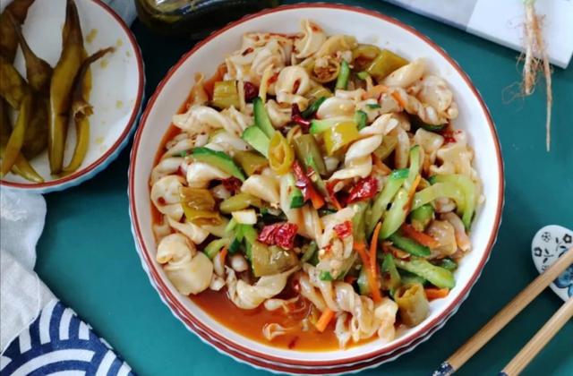 美味好吃又开胃的泡椒鱼泡,口感鲜香脆嫩有嚼劲,人