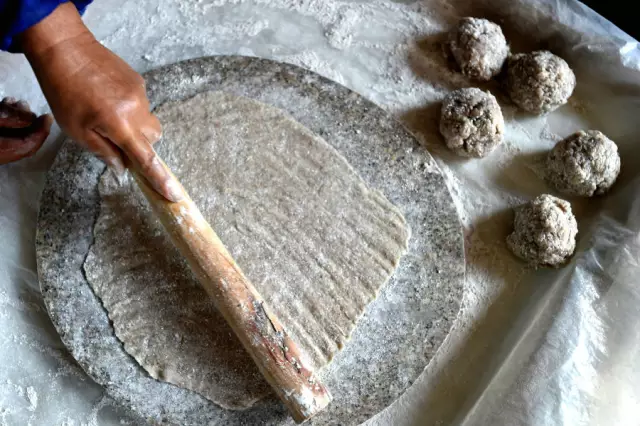 在浙江台州,温岭特色小吃"敲鱼面",你吃过吗?