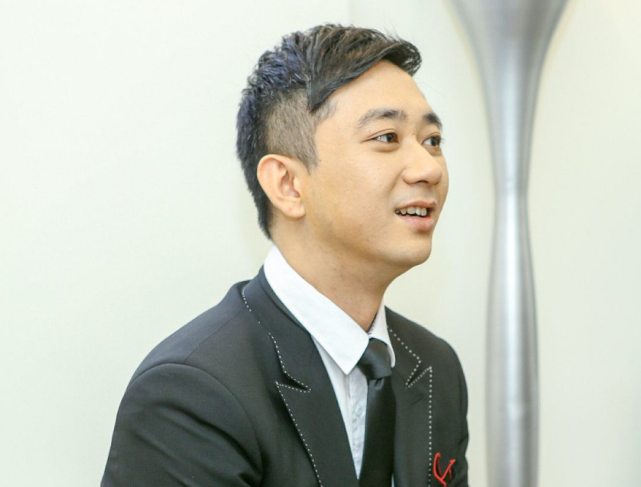 曾比肩郭德纲遭遇家暴导致人财两空今登春晚演热播剧逆袭成功