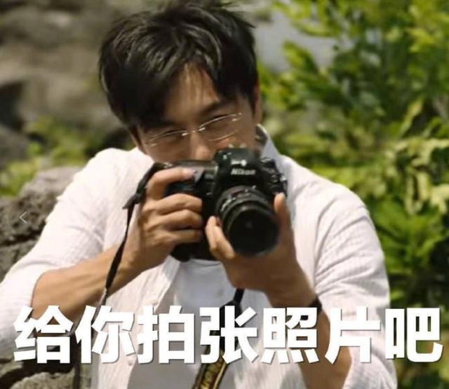 甚至还有人把这些给做成了表情包,毕竟这几句台词真的是挺渗人的,这也