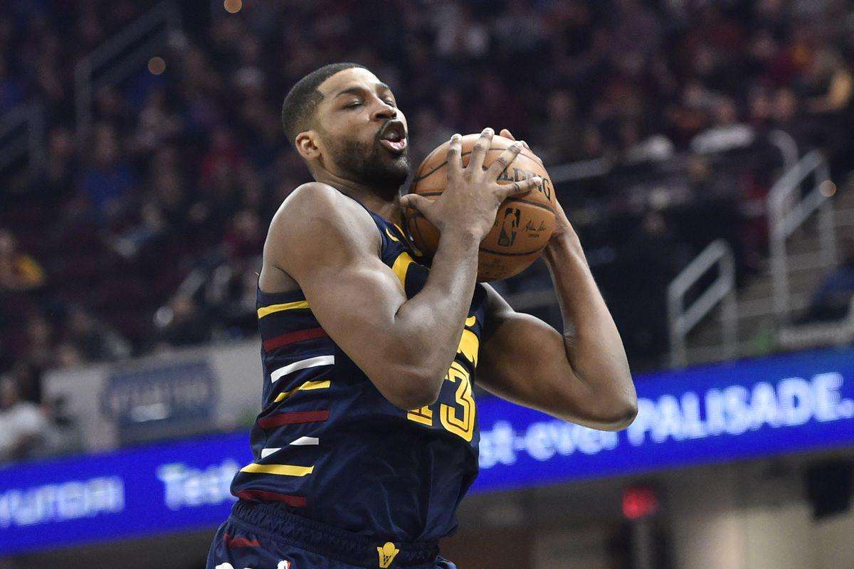 事实并非如此|卡戴珊|特里斯坦汤普森|豪宅_新浪新闻