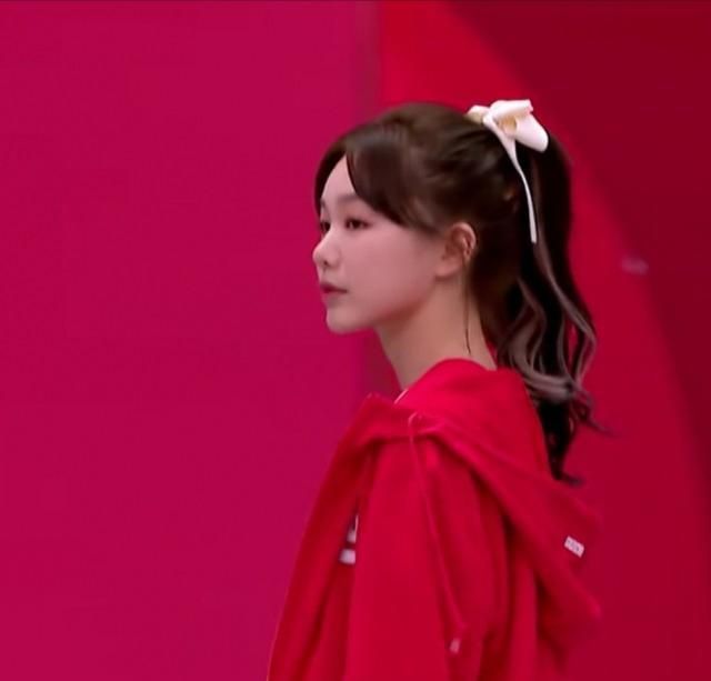 徐梦洁再次挑战短跑，喊话将属于火少的金牌拿回来，团魂太燃了休闲区蓝鸢梦想 - Www.slyday.coM