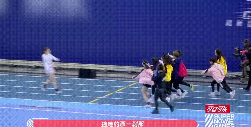 徐梦洁再次挑战短跑，喊话将属于火少的金牌拿回来，团魂太燃了休闲区蓝鸢梦想 - Www.slyday.coM