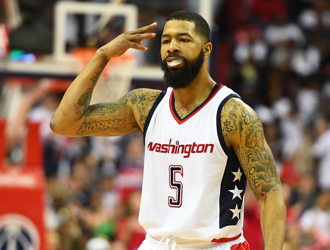 莫里斯即将启程前往奥兰多复赛地点,与安东尼戴维斯,霍华德,丹尼格林