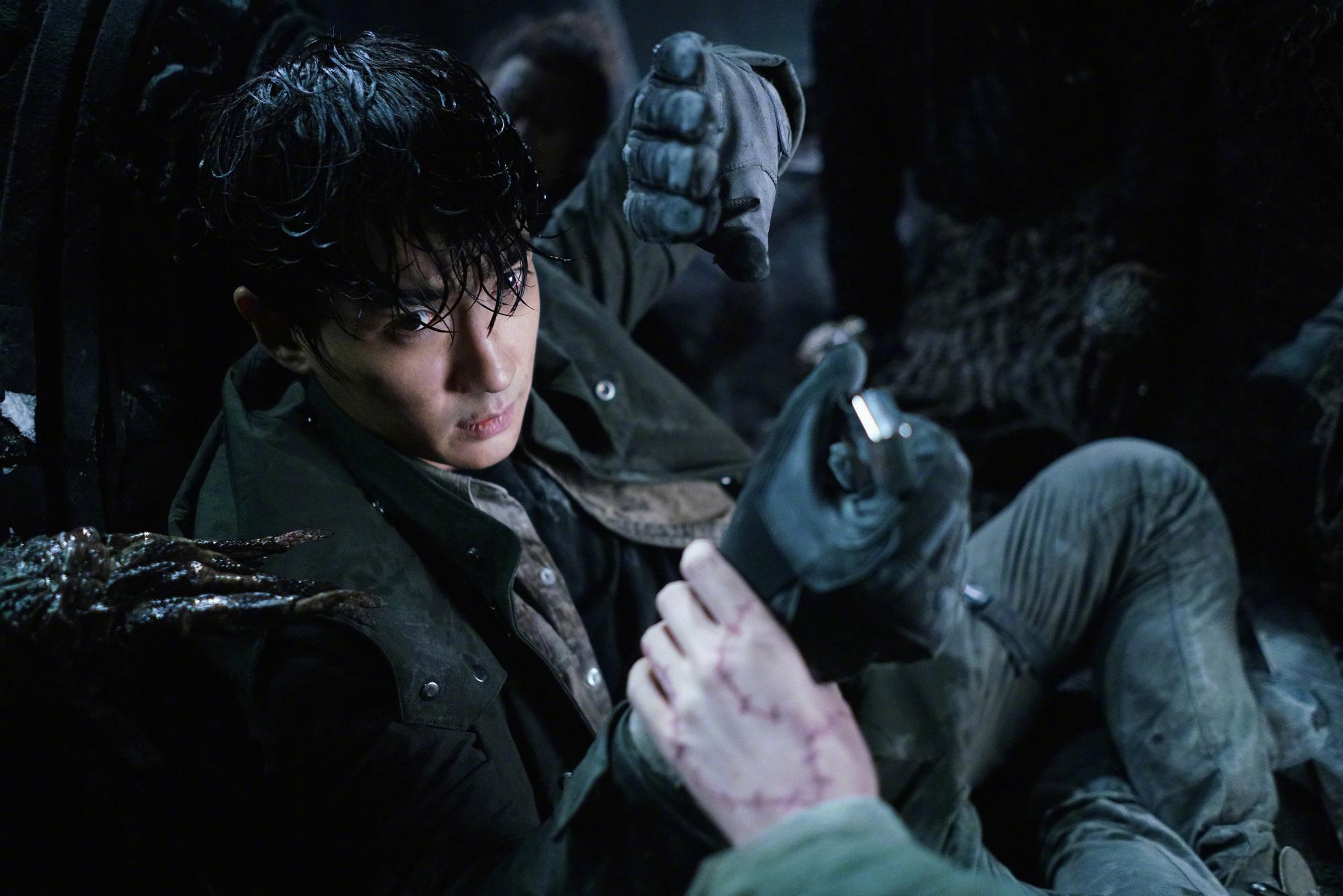 今日份朱一龙《重启》高清剧照送达