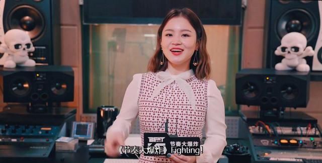 签约aomg的理由李夏怡亲自回应朴宰范在音乐方面完全理解我