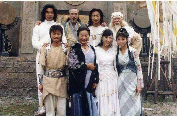 《水月洞天》三兄弟,如今童博人气不再,童战退圈,童心娶了大嫂