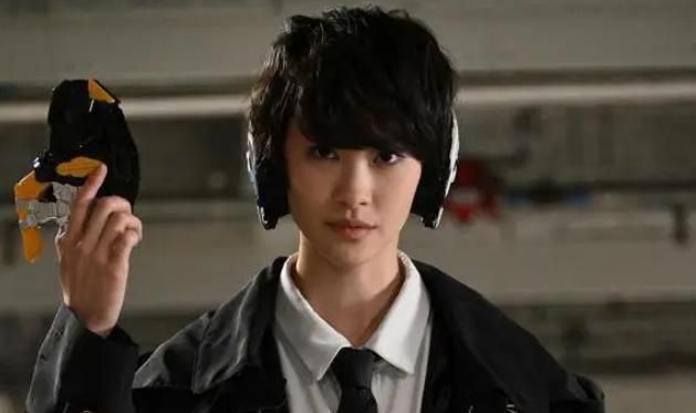 假面骑士01亡姐作为最后的载体恐是亚克0号升级的必需品