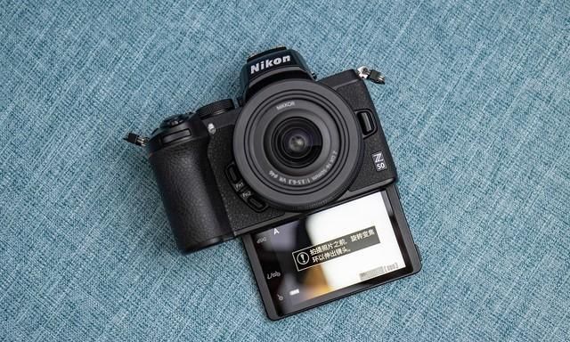 专业为王 尼康z50和索尼a6400如何抉择