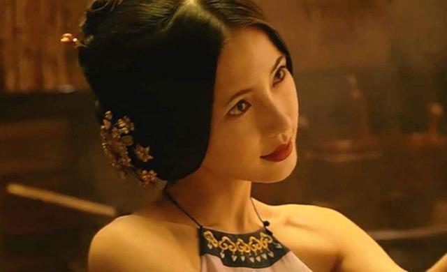 牺牲最大"的电影,"穿肚兜"镜头成经典,看20遍都不过瘾|杨颖|镜头|剧中