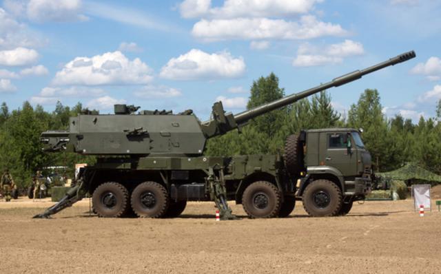 俄罗斯152毫米卡车炮战场上的杀器却有个非常娇嫩的名字