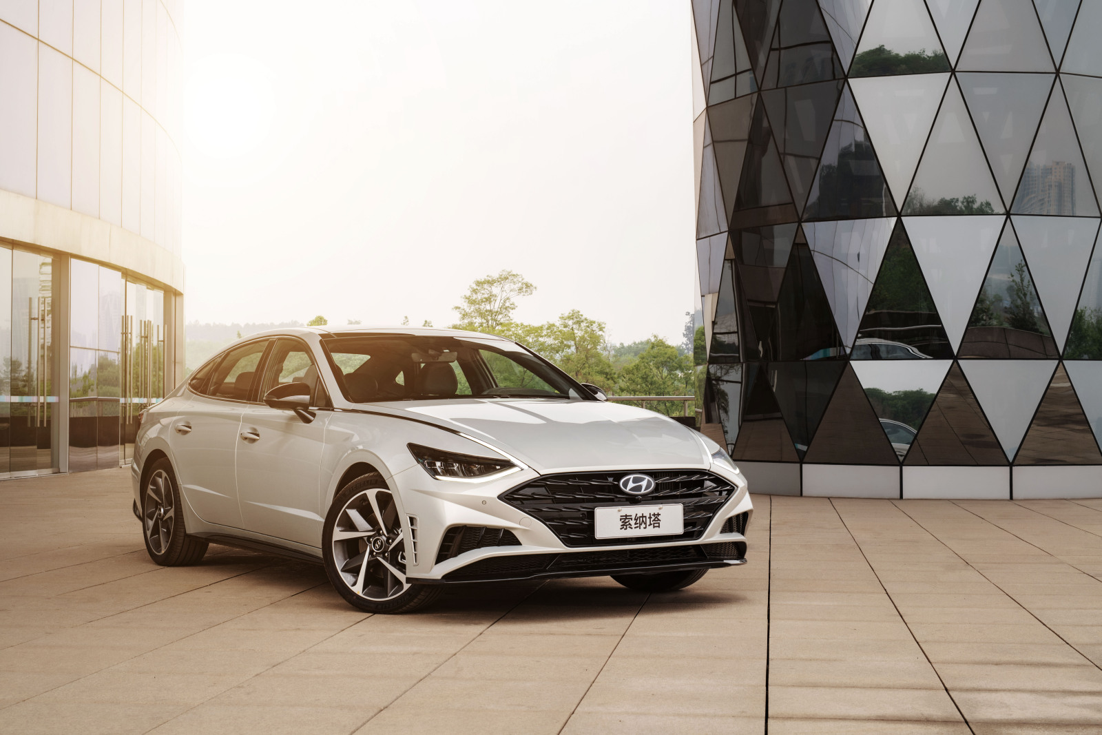 颜值在线 北京现代第十代索纳塔售价16.18-20.58万元