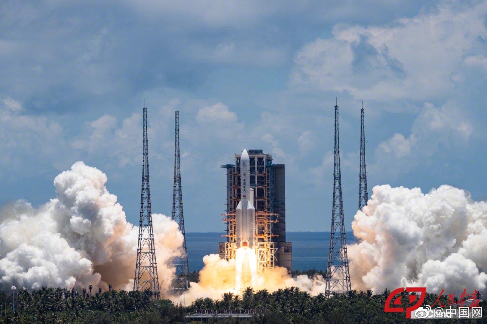 天问一号探测器发射升空 !中国航天加油!|火星_新浪新闻